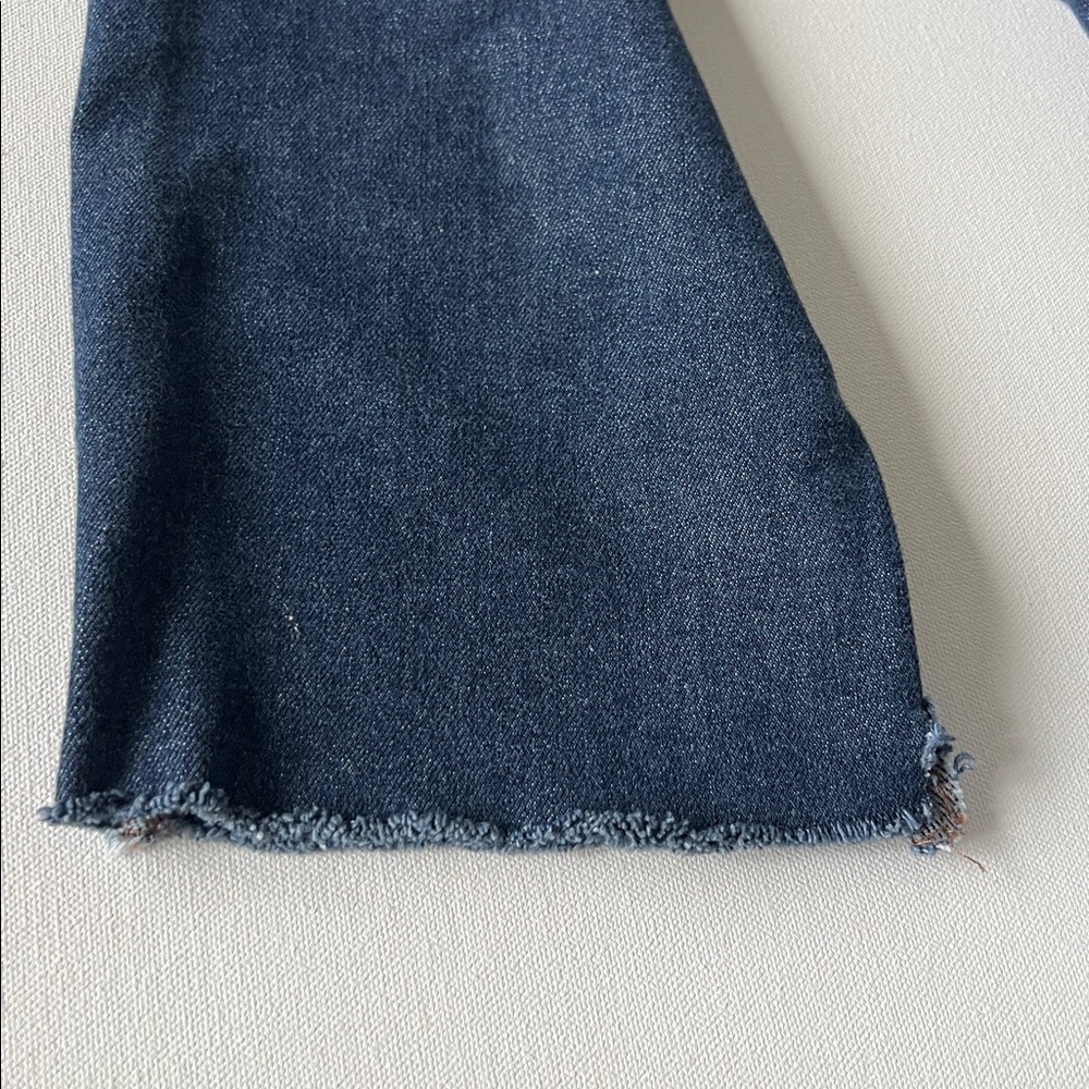 Old Navy Women’s High-Rise OG Cozy-Lined Straight Jeans - Dark Blue - 8 - Picture 6 of 12